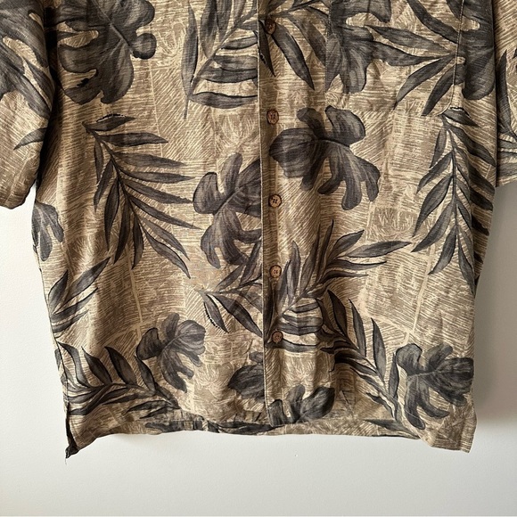 Havana Jack's Cafe Button Down Shirt Men's M Hawaiian Palm Trees Silk beige - Picture 3 of 10